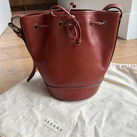 Sezane Handbags - Sezane Brown Farrow Leather Bucket Bag - Mini